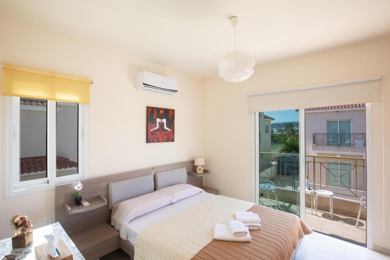 George'S Lux Villa Protaras Esterno foto
