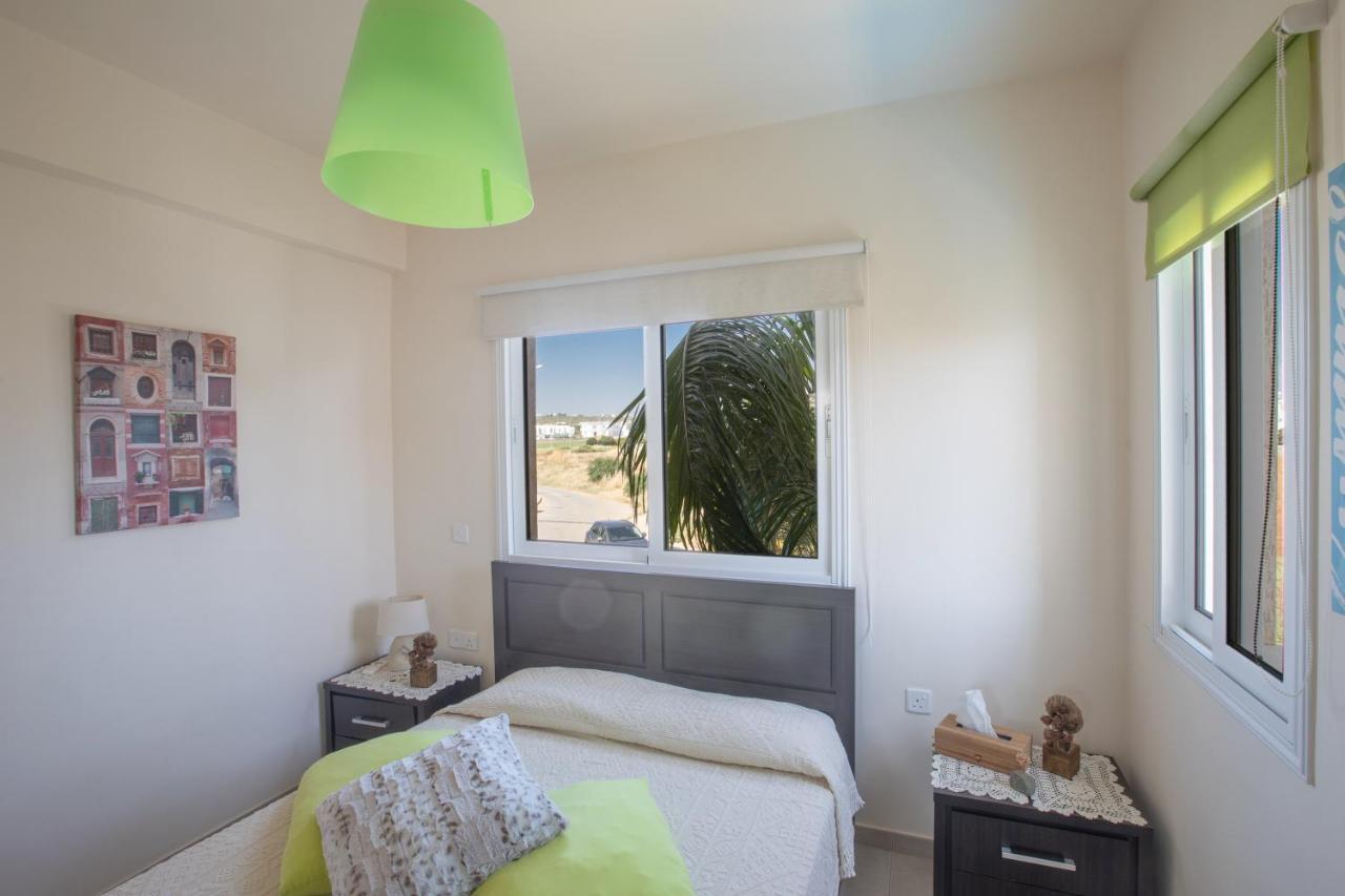 George'S Lux Villa Protaras Esterno foto