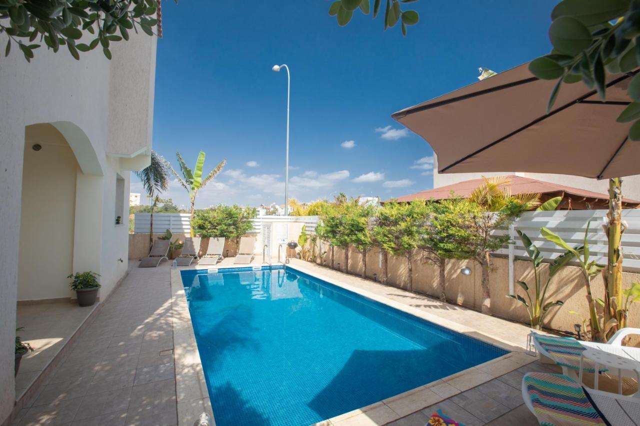 George'S Lux Villa Protaras Esterno foto
